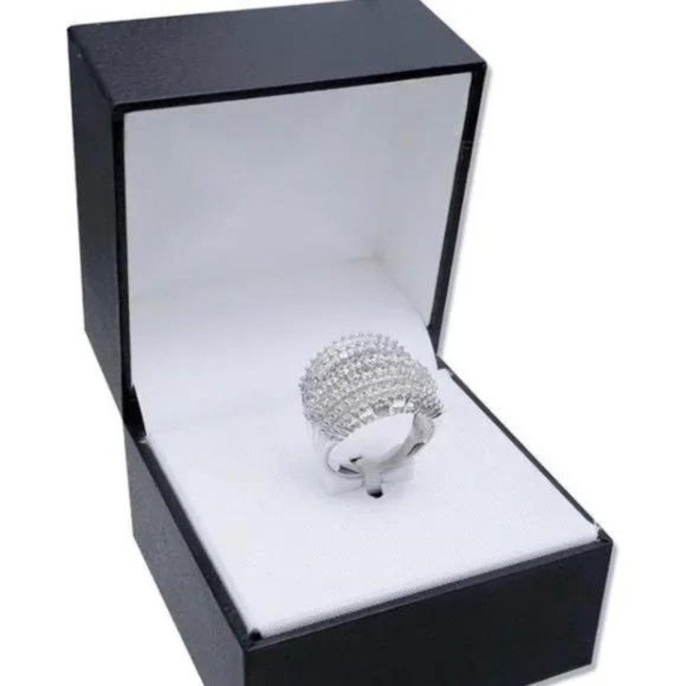 New Princess Cut 18 CT Silver Ring, beautiful Ring, shiny Ring - Picture 4 of 4
